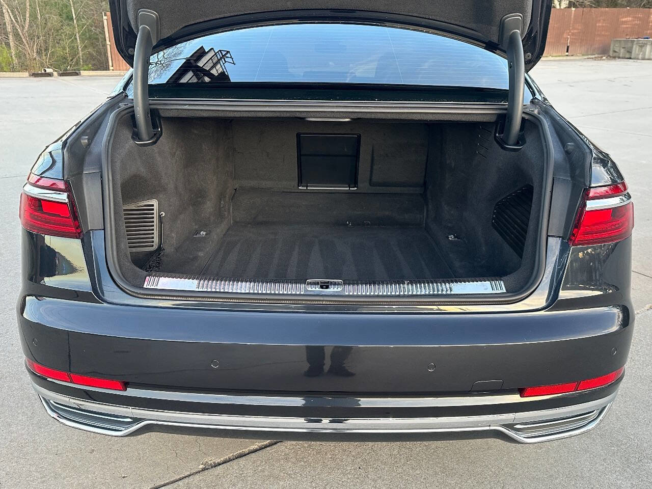 Used 2019 Audi A8 L 3.0T w/ Executive Package image 22