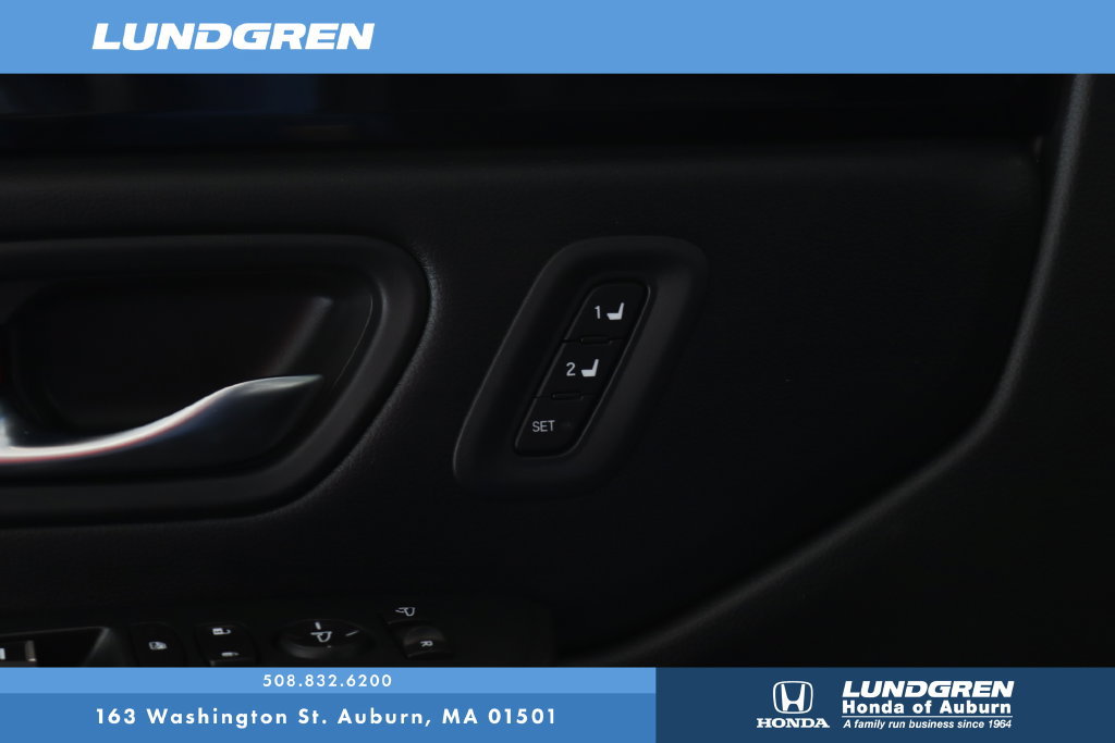 Used 2025 Honda Pilot TrailSport image 10