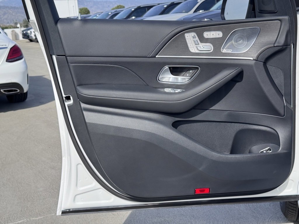 New 2025 Mercedes-Benz GLE 53 AMG 4MATIC Coupe image 18