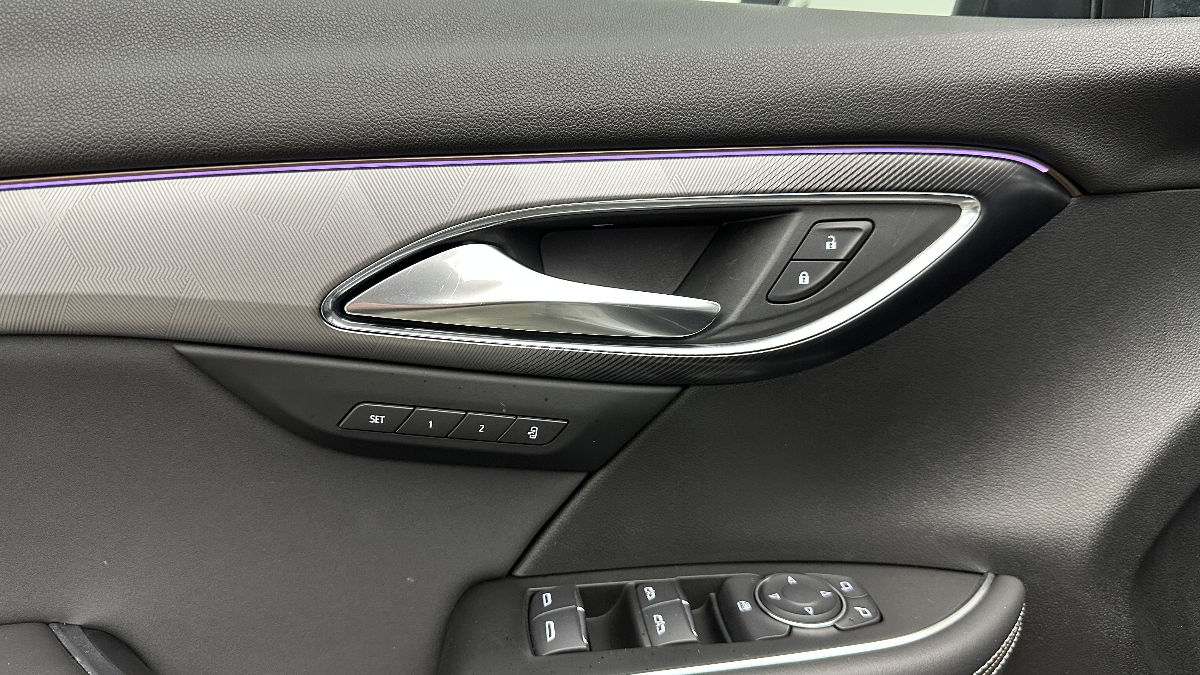 Used 2024 Buick Envision Sport Touring image 12