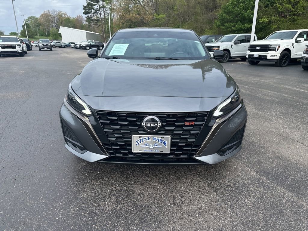Used 2023 Nissan Altima 2.5 SR w/ SR Premium Package image 8