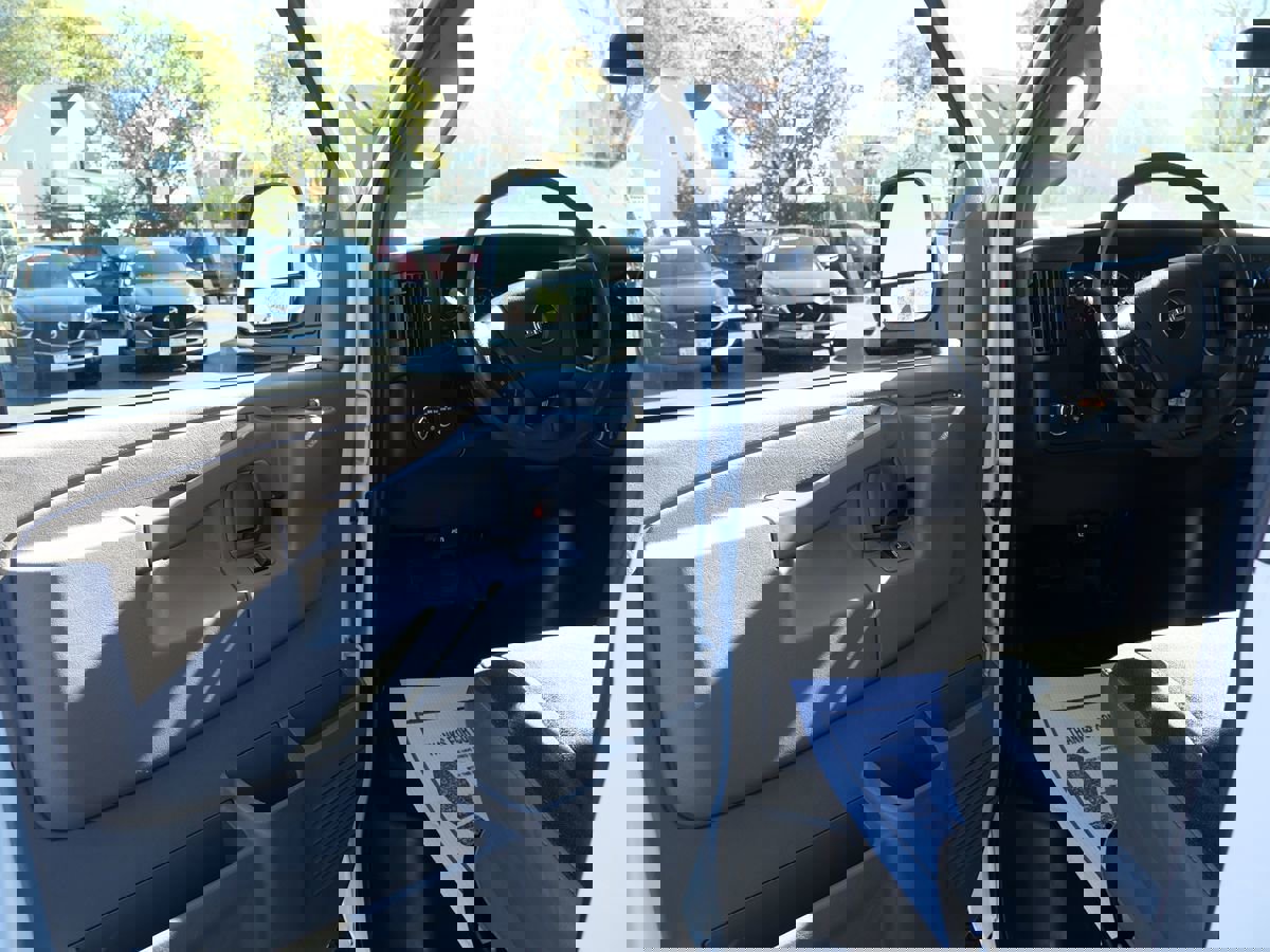 Used 2021 GMC Savana 2500 w/ Driver Convenience Package image 14