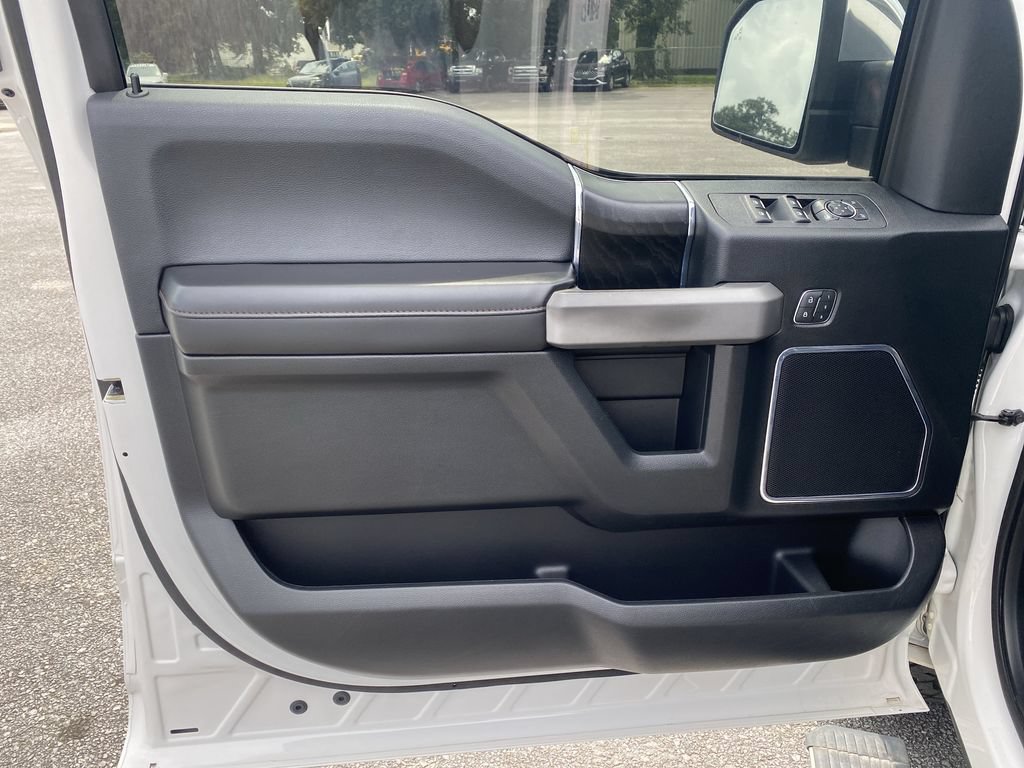 Used 2018 Ford F150 Platinum w/ Equipment Group 701A Luxury AWD/4WD image 17