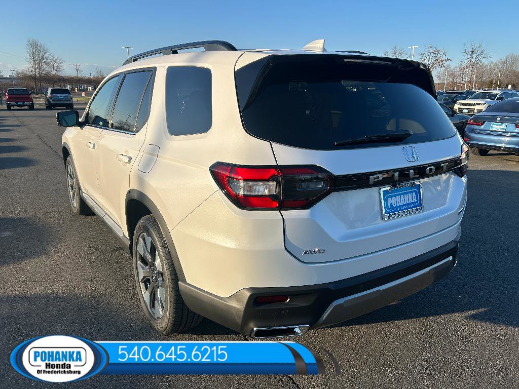 New 2026 Honda Pilot Touring image 3