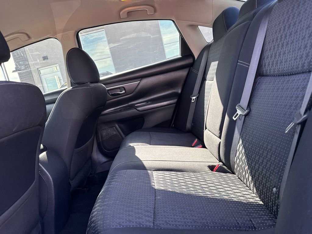 Used 2017 Nissan Altima 2.5 SV FWD image 21