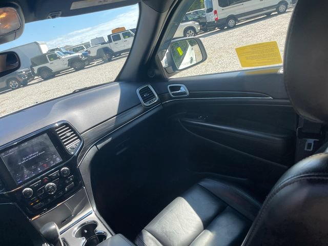 Used 2020 Jeep Grand Cherokee Limited AWD/4WD image 24