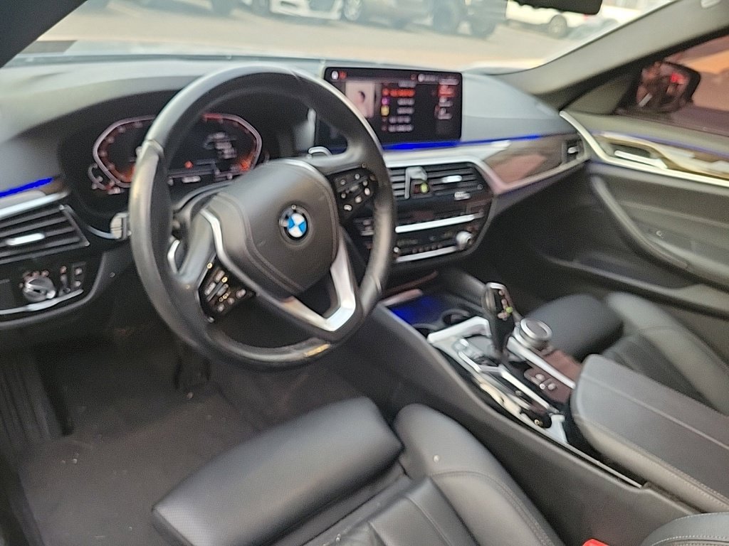 Used 2021 BMW 530i RWD image 8