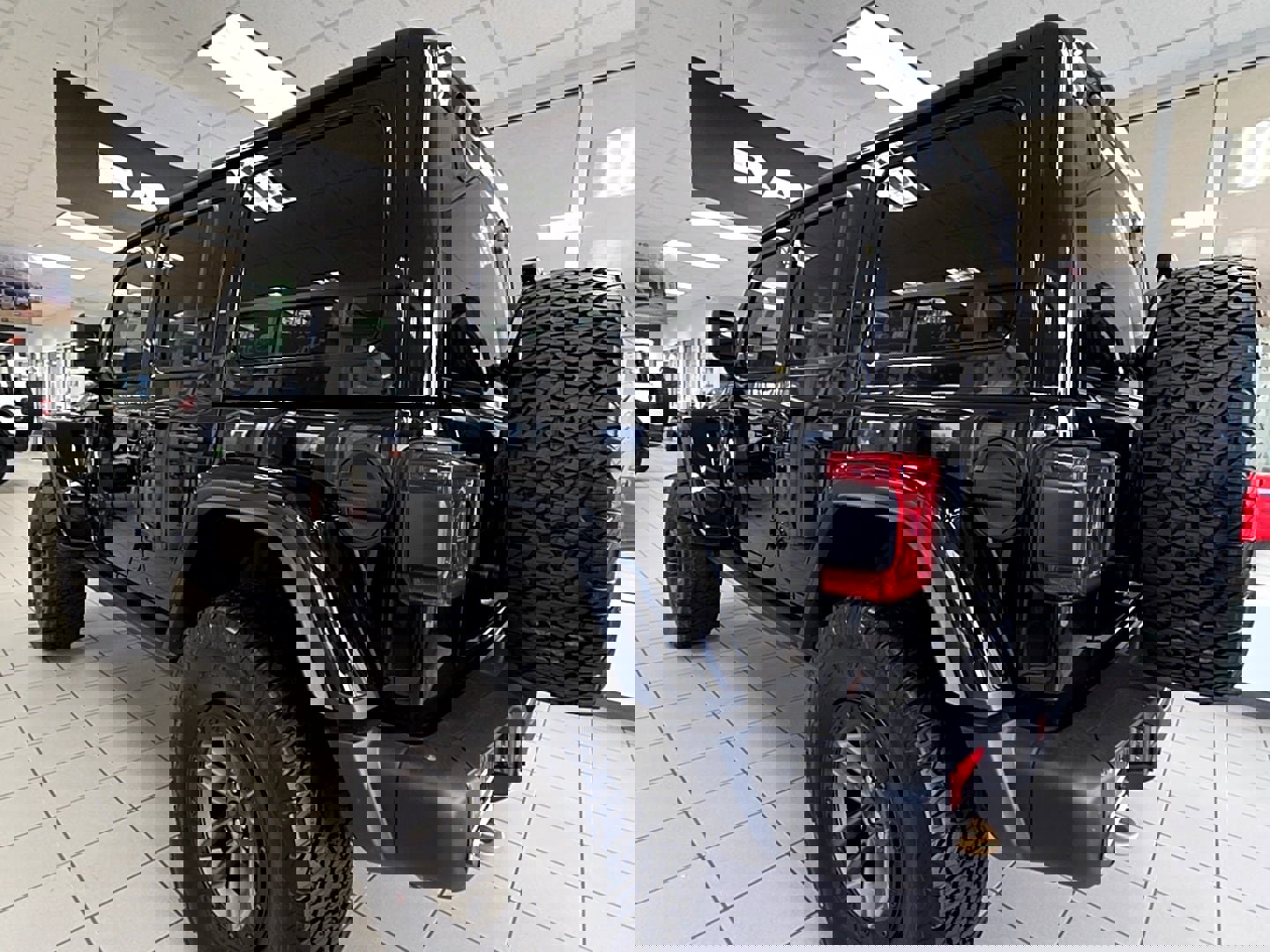 New 2025 Jeep Wrangler Unlimited Rubicon 392 image 5