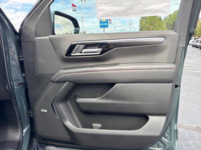 New 2026 Chevrolet Suburban RST image 12