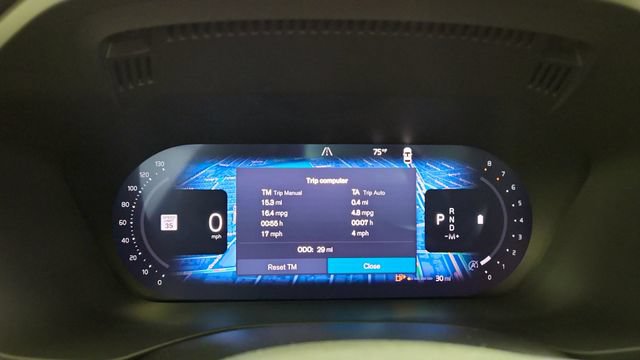 New 2026 Volvo XC60 B5 Plus w/ Climate Package AWD/4WD image 16