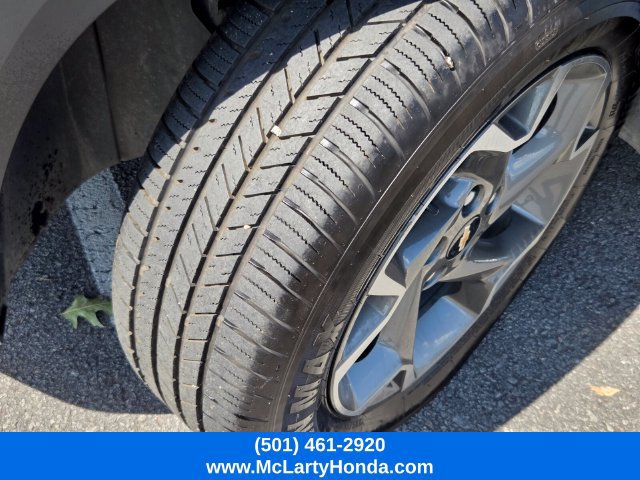 Used 2025 Chevrolet Trax LT FWD image 19