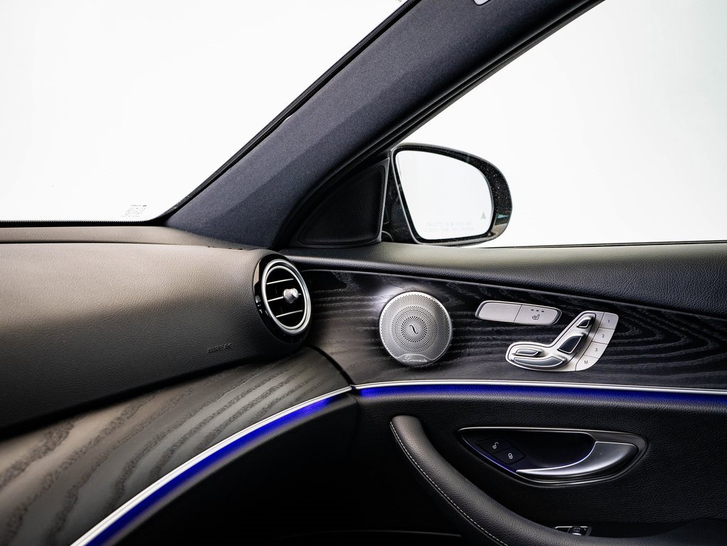 Used 2018 Mercedes-Benz E 400 4MATIC Sedan image 35
