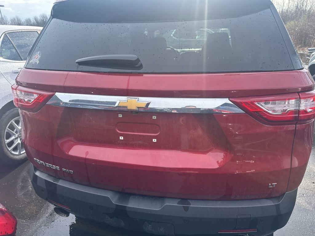 Used 2021 Chevrolet Traverse LT AWD/4WD image 3