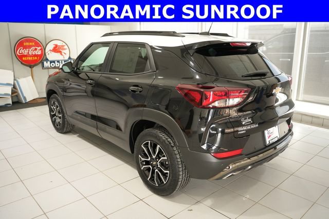 Used 2023 Chevrolet TrailBlazer ACTIV w/ Sun and Liftgate Package image 4