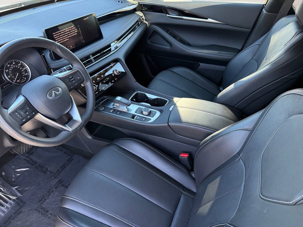 Used 2025 INFINITI QX60 Pure image 17