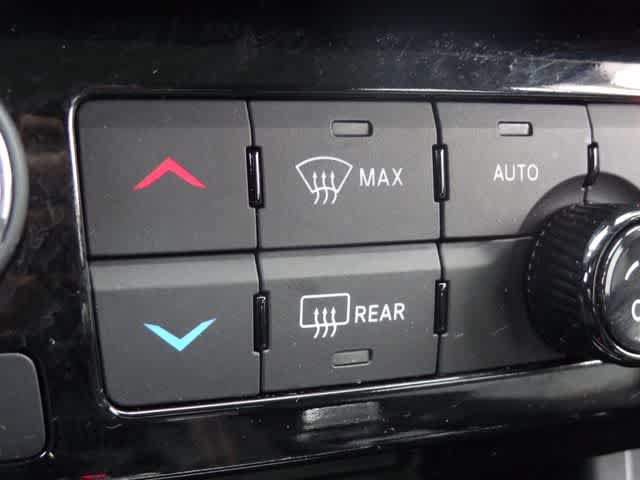 Used 2022 Jeep Compass Limited AWD/4WD image 29