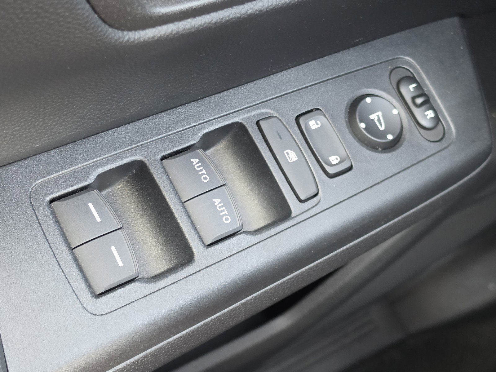 Used 2023 Honda CR-V Sport image 16