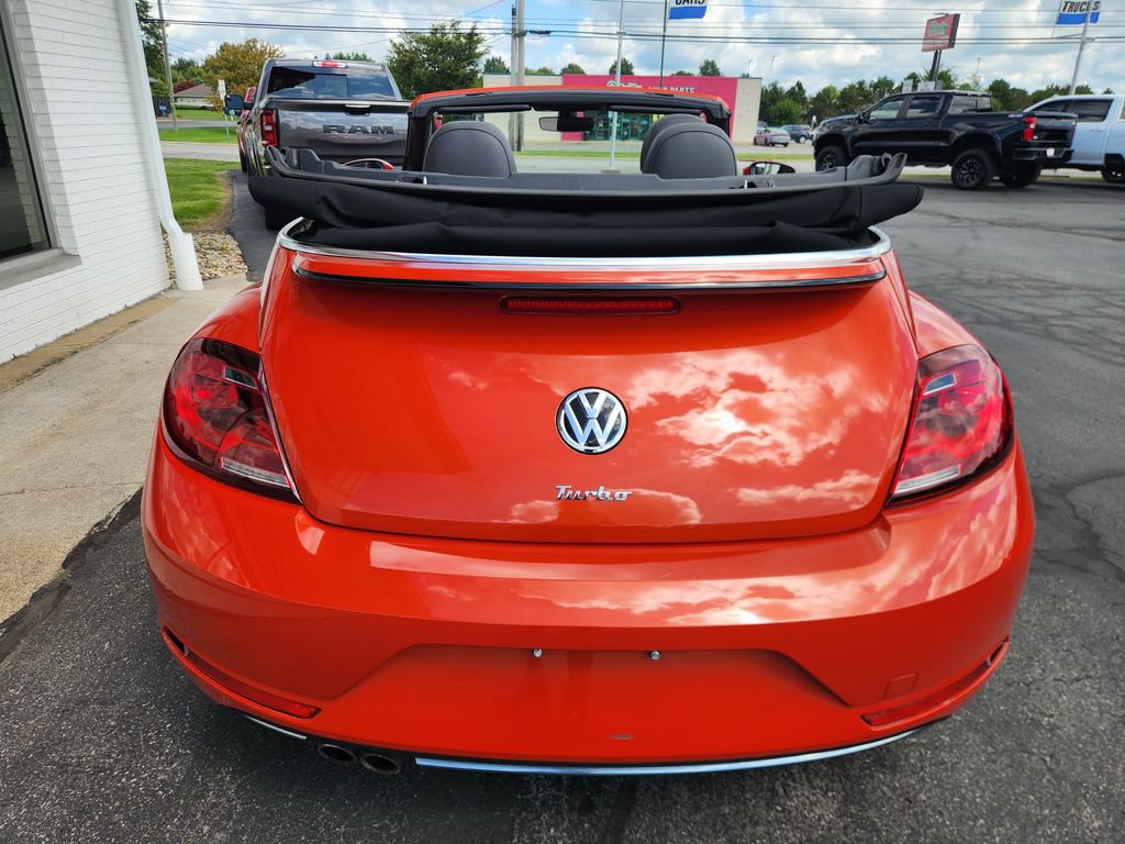 Used 2019 Volkswagen Beetle 2.0T SE FWD image 4