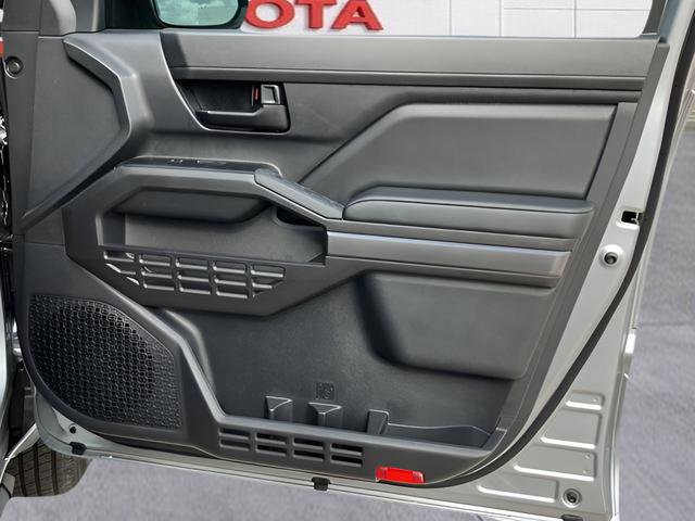 New 2026 Toyota Tacoma SR5 image 12
