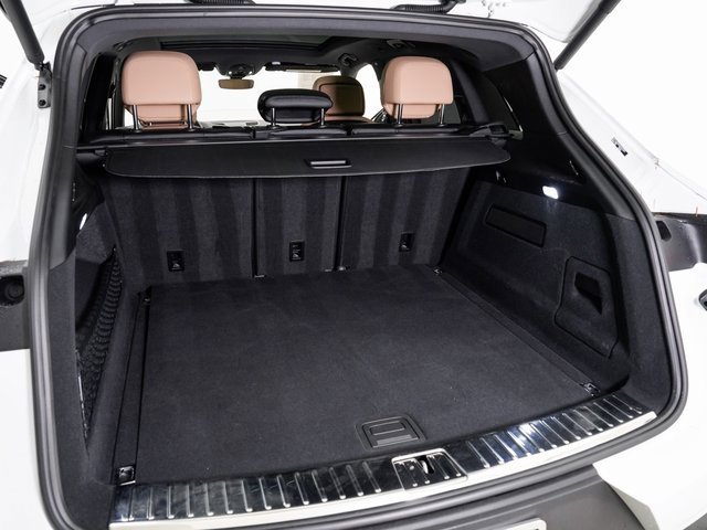 Used 2025 Porsche Cayenne image 27