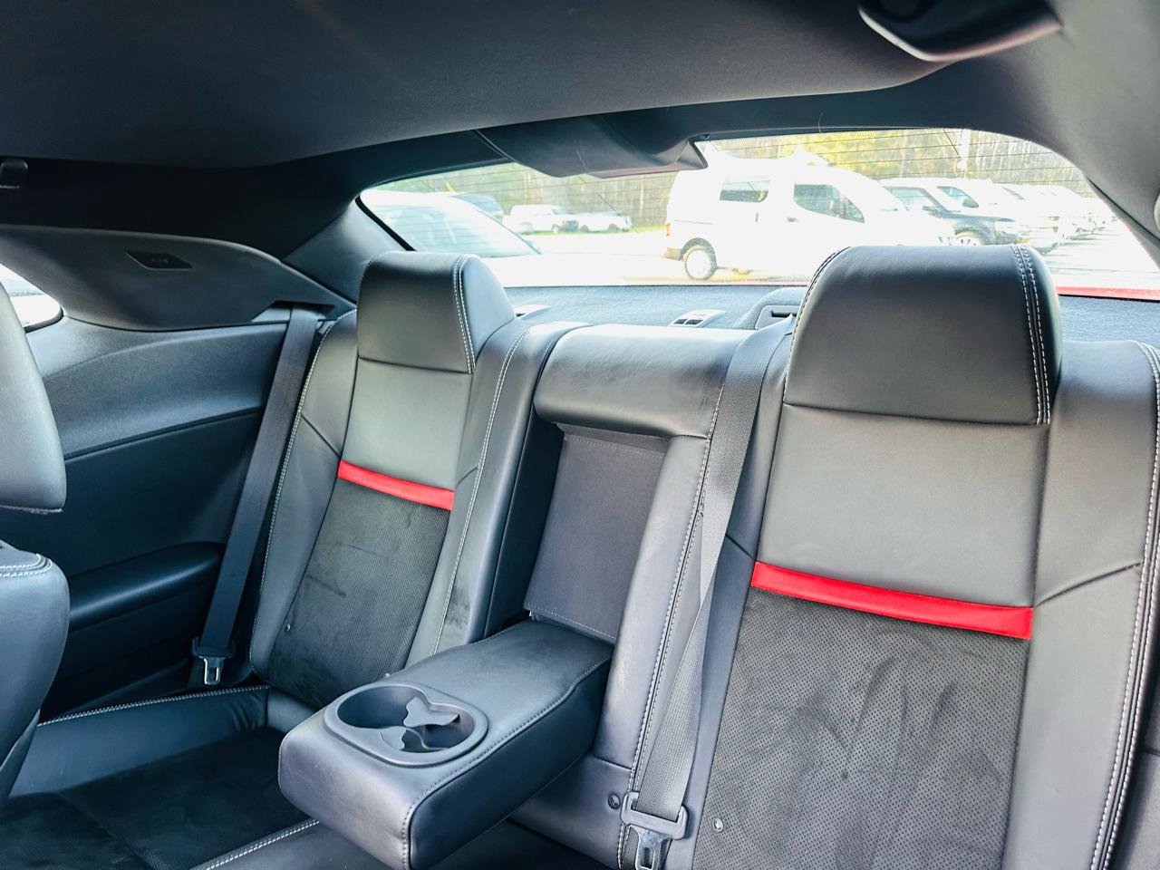 Used 2014 Dodge Challenger SRT8 image 30