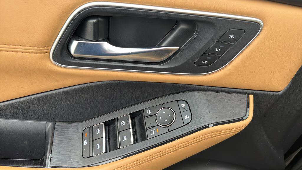 Certified 2023 Nissan Rogue Platinum AWD/4WD image 21