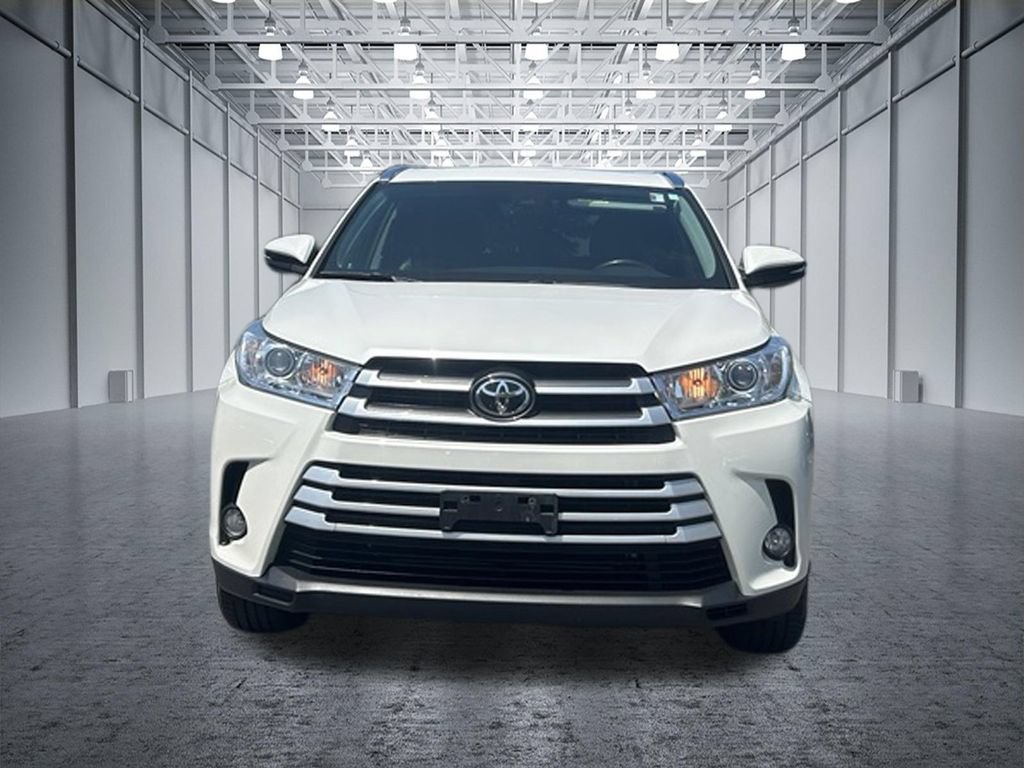 Used 2019 Toyota Highlander XLE AWD/4WD image 20