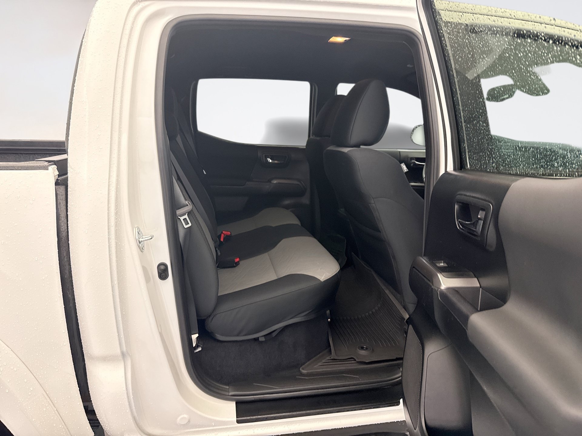 Used 2023 Toyota Tacoma TRD Sport w/ Black Out Package (TMS) AWD/4WD image 17