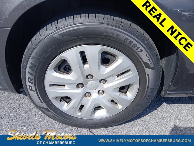 Used 2019 Dodge Grand Caravan SE w/ UConnect Hands-Free Group image 2