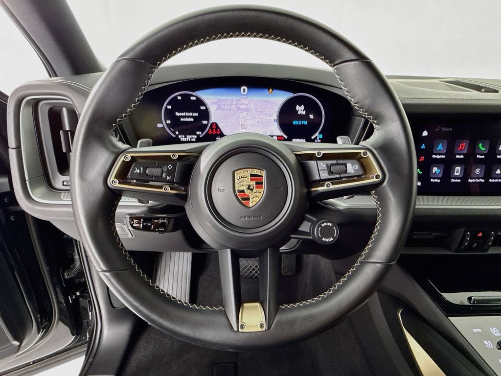Certified 2024 Porsche Cayenne AWD/4WD image 15
