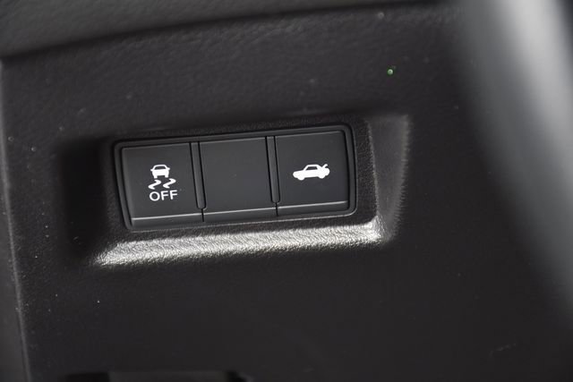 Used 2022 INFINITI Q50 Luxe w/ Cargo Package RWD image 19