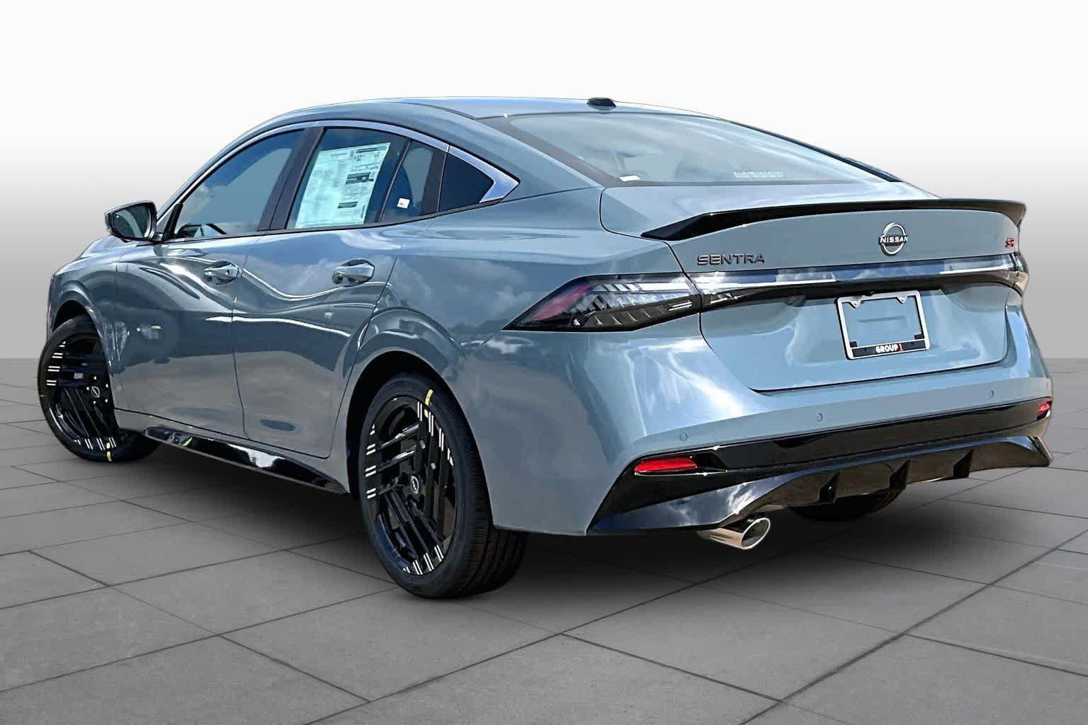 New 2026 Nissan Sentra SR w/ SR Premium Package FWD image 7