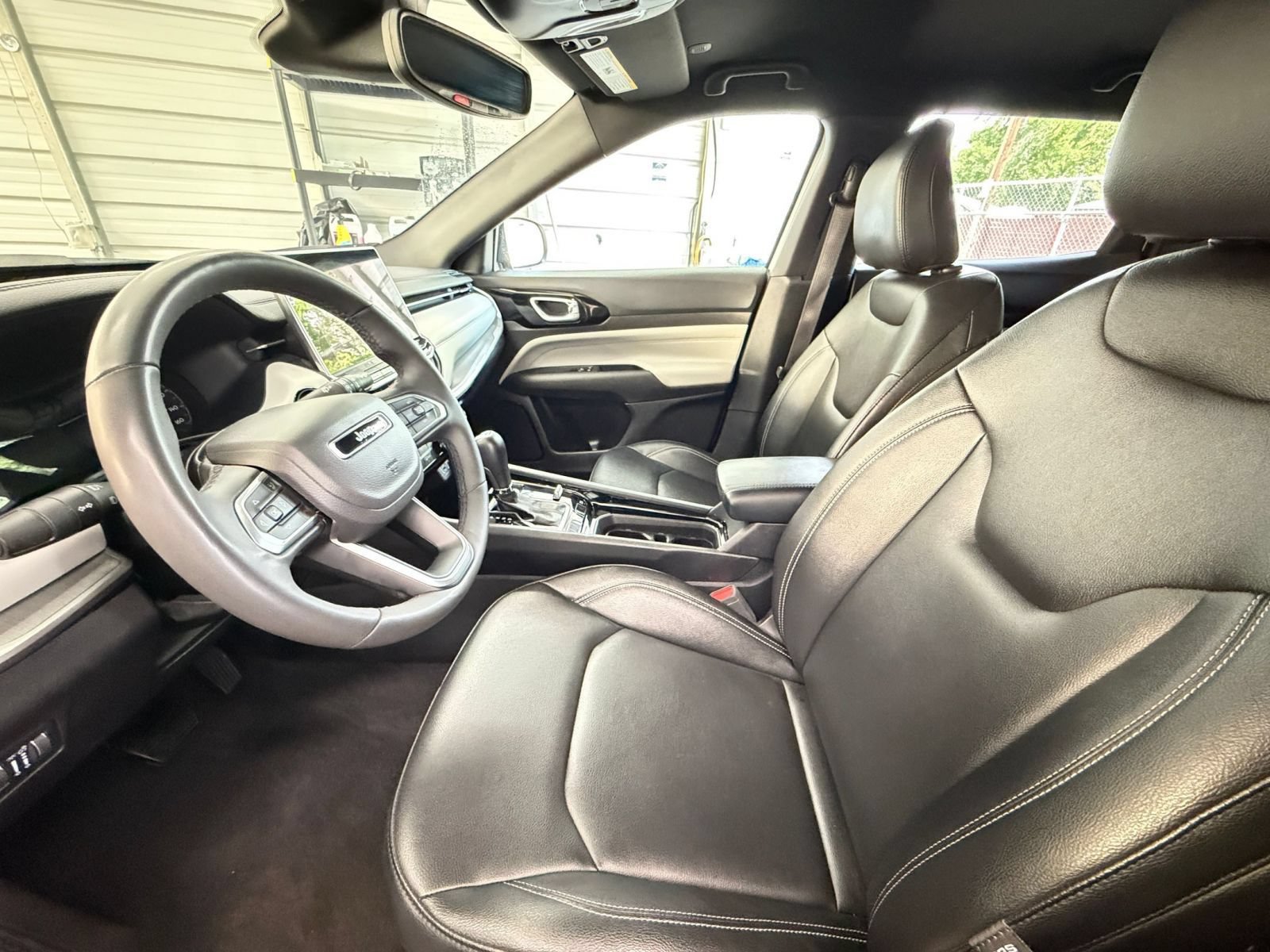 Used 2025 Jeep Compass Limited AWD/4WD image 27