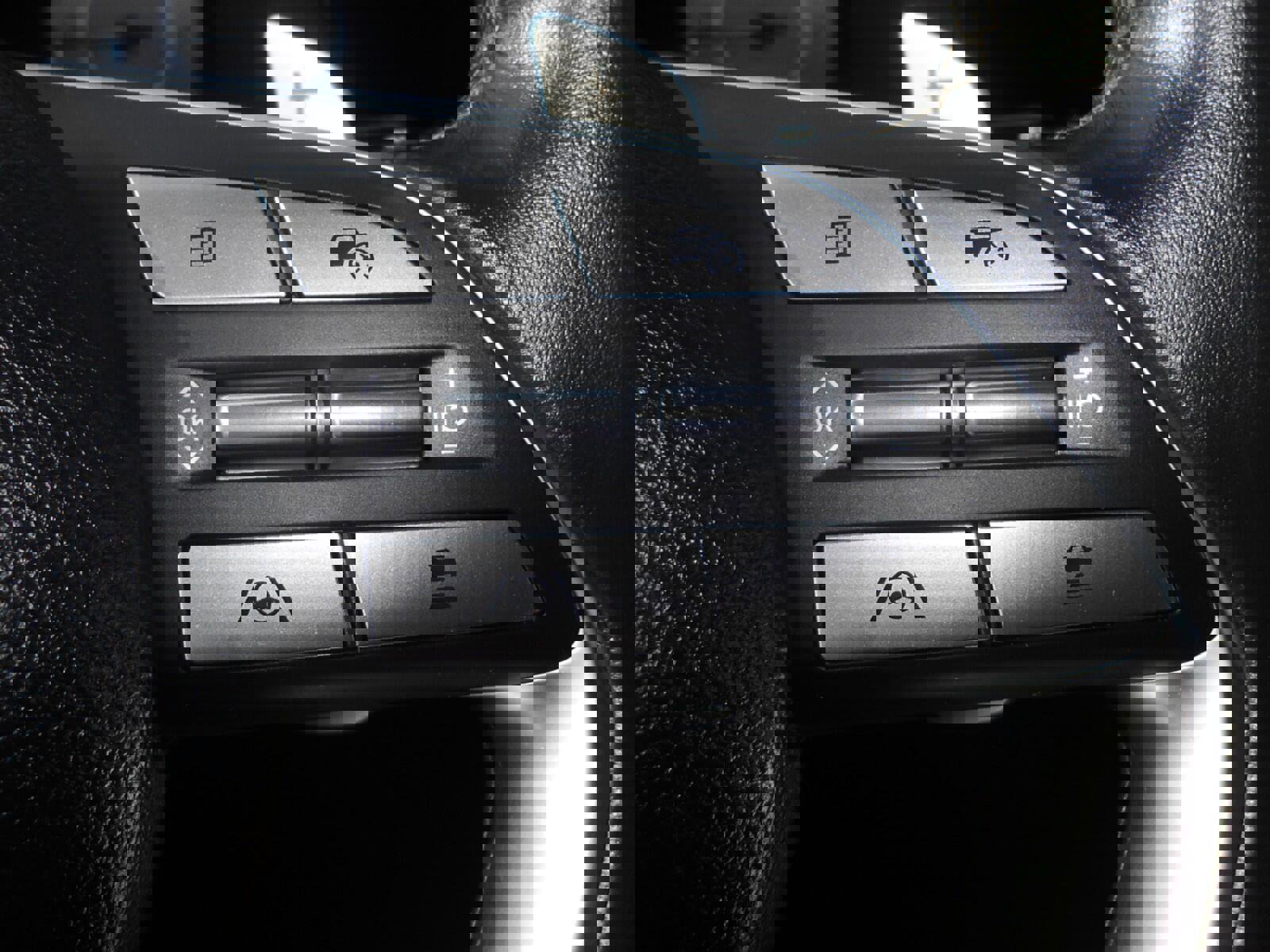 Used 2023 Hyundai Palisade Limited w/ Cargo Package image 23