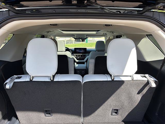 New 2026 Ford Explorer Platinum w/ LUX Leather Package AWD/4WD image 17