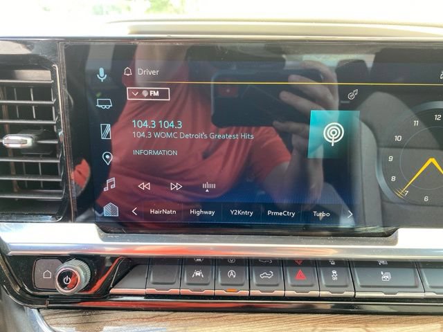 Used 2024 Chevrolet Silverado 1500 LT AWD/4WD image 24