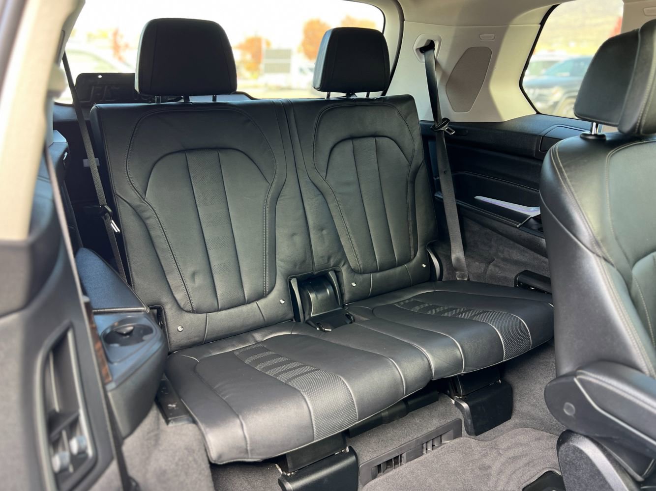 Used 2020 BMW X7 xDrive40i w/ Executive Package image 28