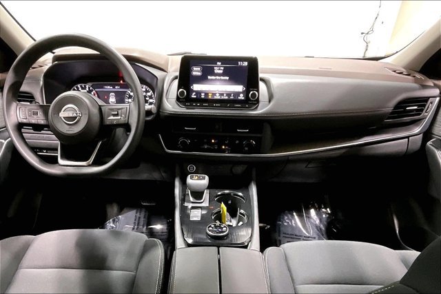 Used 2023 Nissan Rogue S AWD/4WD image 15