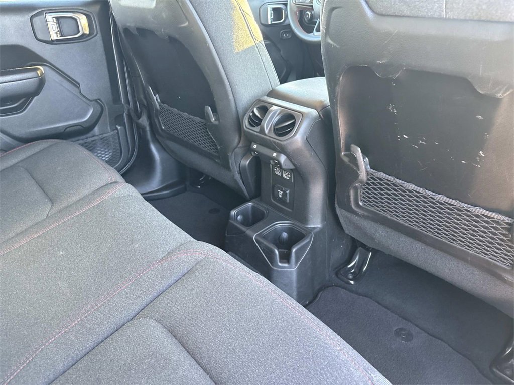 Used 2024 Jeep Wrangler Unlimited Rubicon image 15