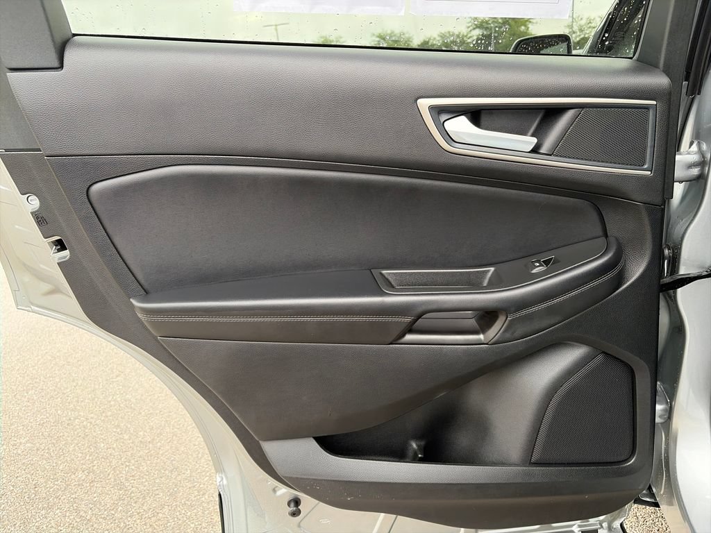 Used 2024 Ford Edge SEL w/ Convenience Package AWD/4WD image 25