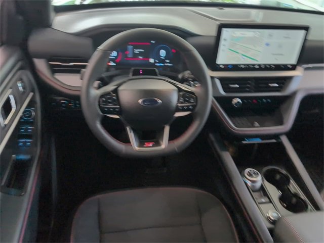 Used 2025 Ford Explorer ST image 9