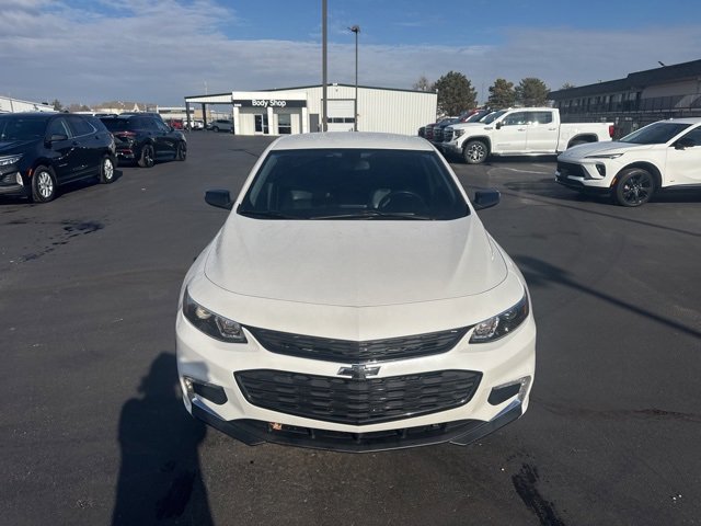Used 2018 Chevrolet Malibu LT w/ Leather Package image 8
