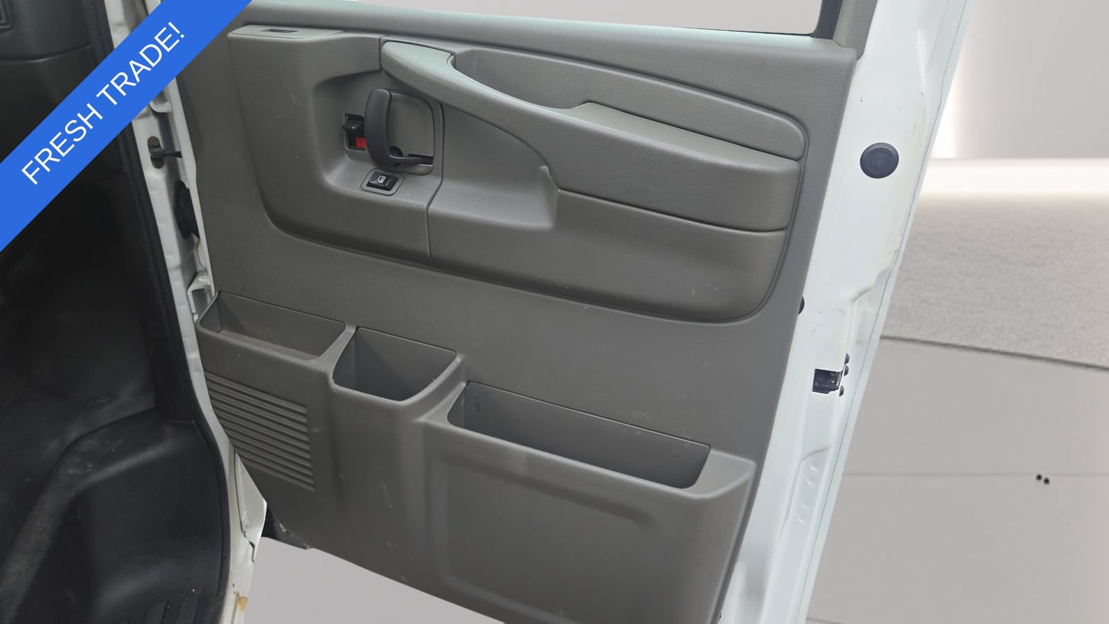 Used 2012 Chevrolet Express 2500 RWD image 19