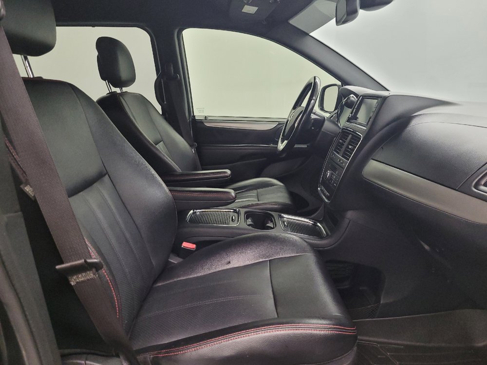 Used 2019 Dodge Grand Caravan GT FWD image 21