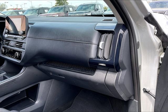 Certified 2025 Nissan Pathfinder S image 22