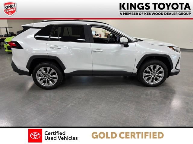 Used 2025 Toyota RAV4 XLE Premium w/ Weather Package FWD image 9