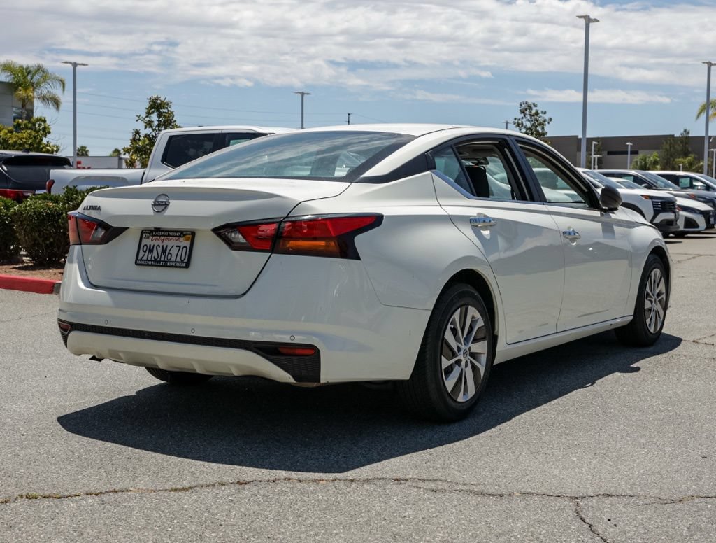 Used 2024 Nissan Altima 2.5 S FWD image 4