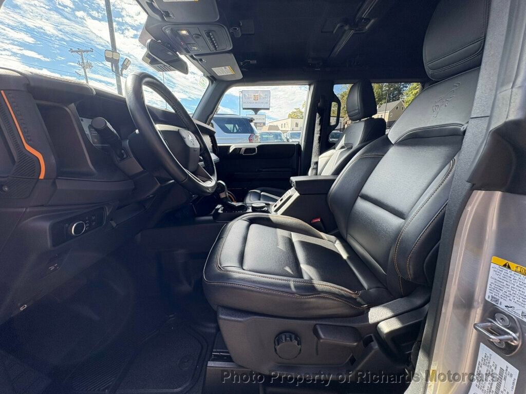 Used 2024 Ford Bronco Badlands image 16