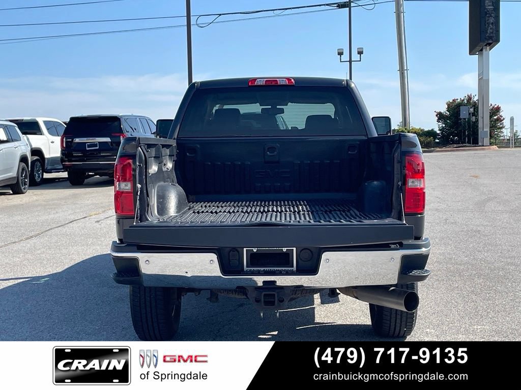 Used 2016 GMC Sierra 2500 SLT w/ Duramax Plus Package AWD/4WD image 7
