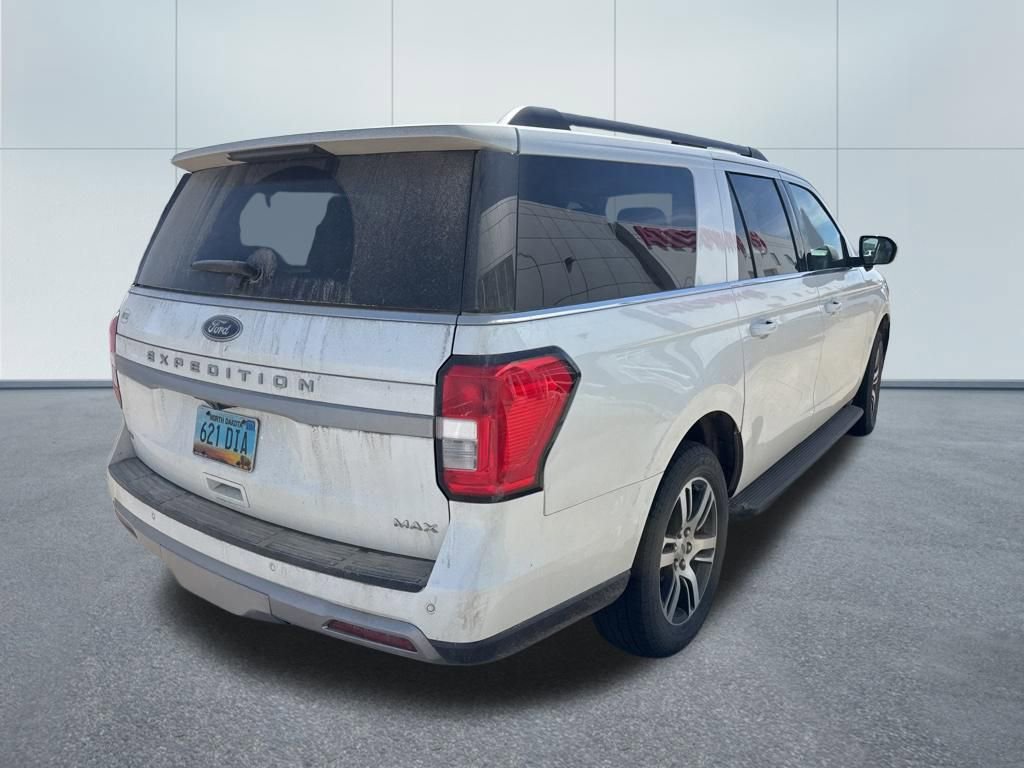 Used 2024 Ford Expedition Max XLT image 5
